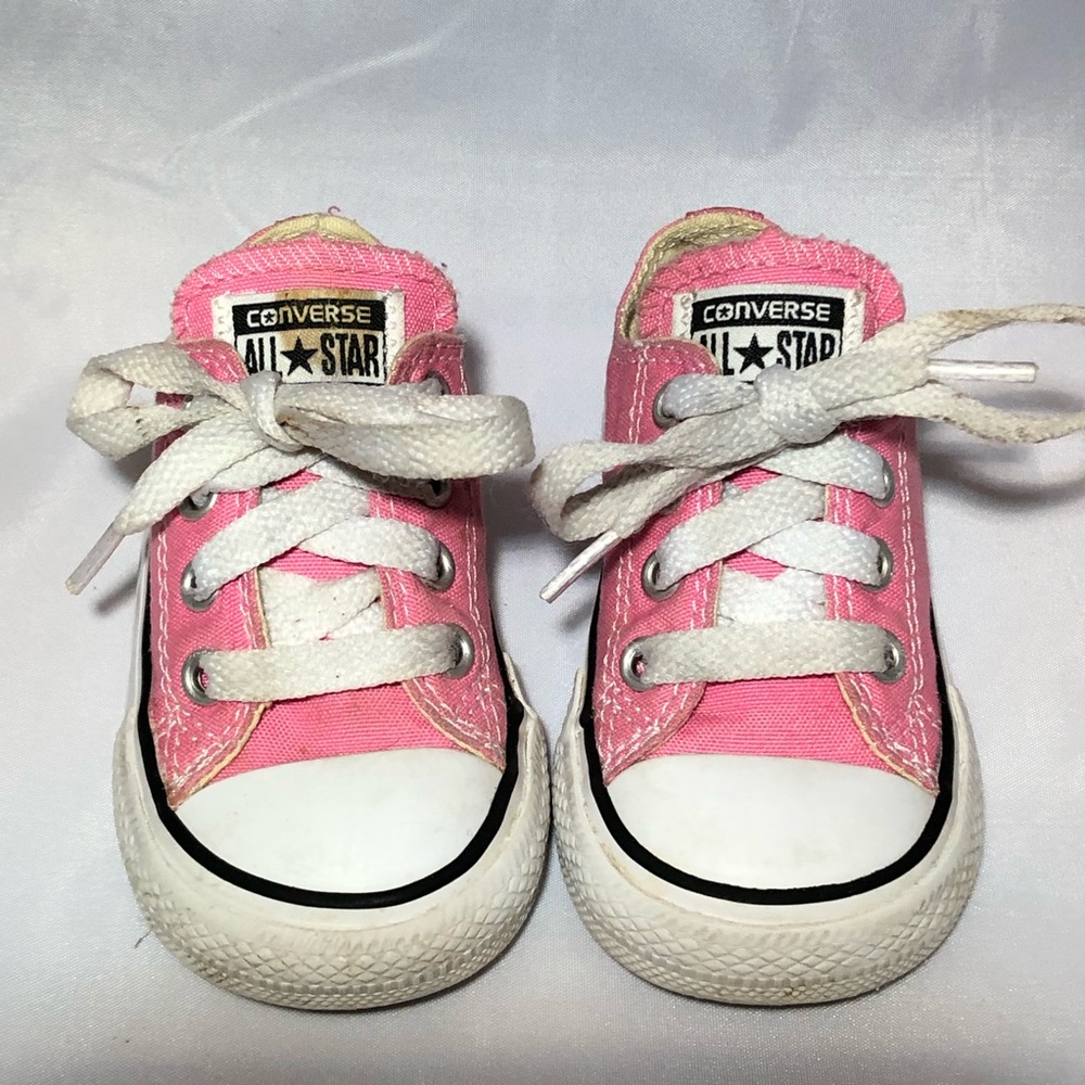 Pink Converse All Star